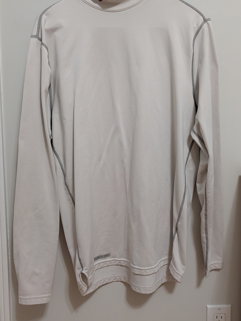 Men's Long-Sleeve Performance Crewneck Sweater